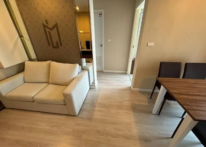 Sukhumvit 40 Two Bath Two Bedroom Two Balcony *