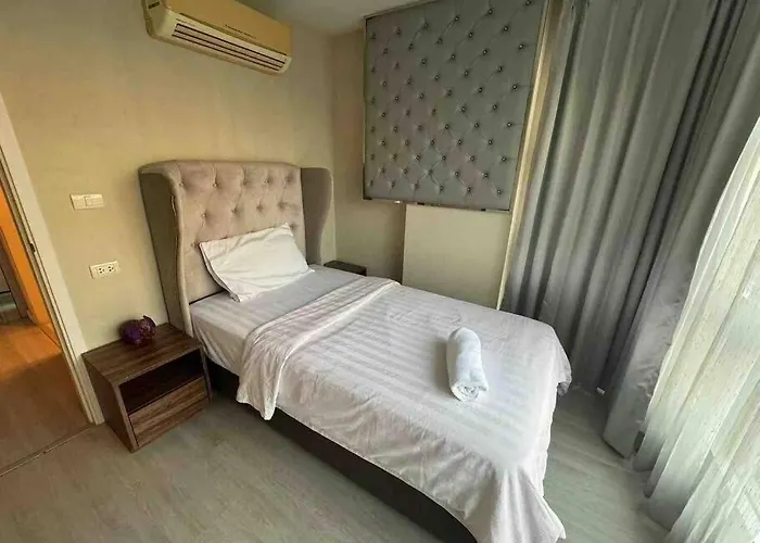 Sukhumvit 40 Two Bath Two Bedroom Two Balcony Apartamento