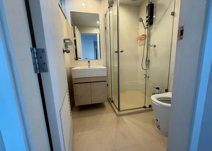 Sukhumvit 40 Two Bath Two Bedroom Two Balcony *